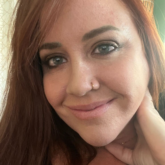 Meet your Posher, Serena - Picture 3 of 3